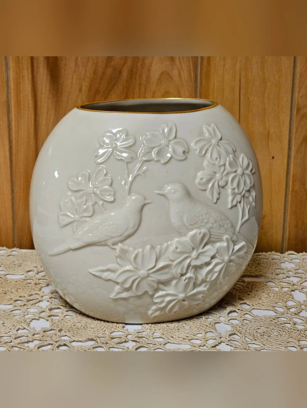 Lenox Four Seasons Vase Collection SPRING Dove Dogwood Off White 8